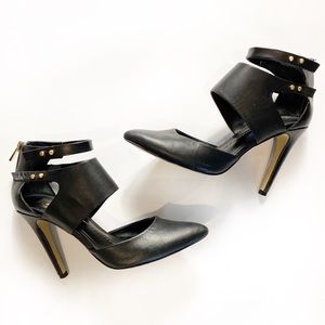 Dolce Vita Dual Ankle Strap Black Pump